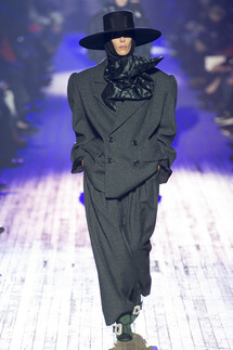 Marc Jacobs Fall 2018 Ready-to-Wear Марк Джейкобс осень зима 2018 коллекция неделя моды в Нью Йорке Mainstyles